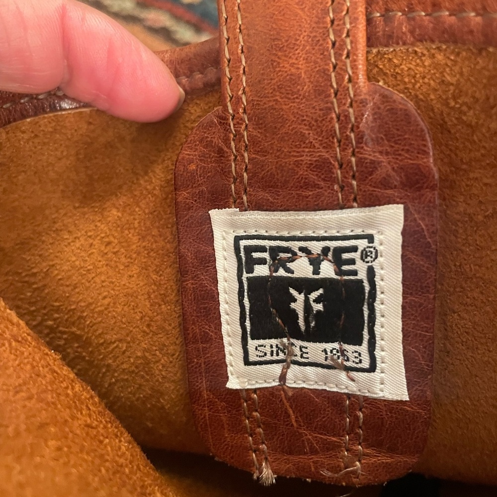 Beautiful knee high Frye brown boots, great condition.